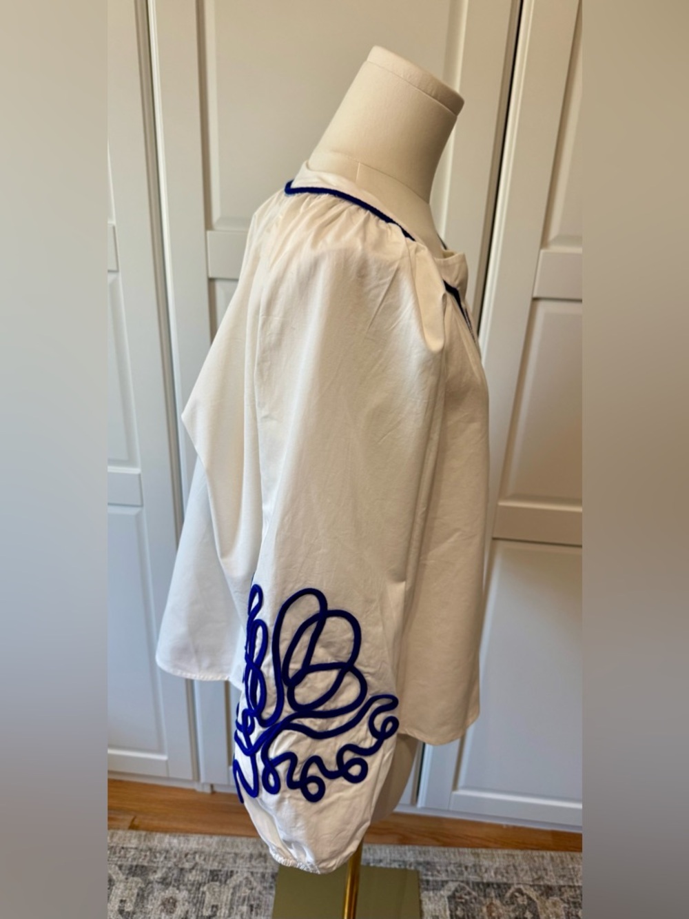Tuckernuck Hyacinth House White Royal Blue Soutache Stella Blouse Embroidered M - Picture 6 of 11
